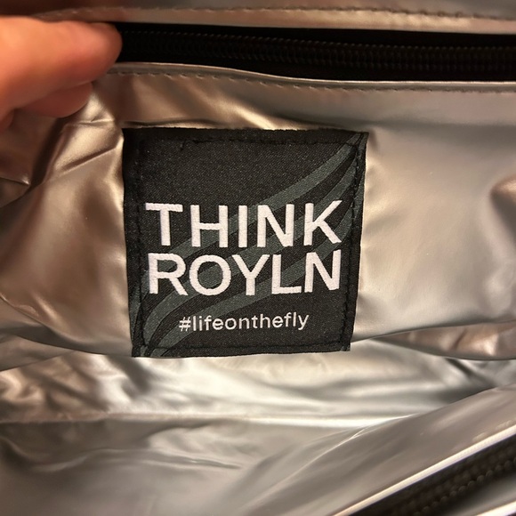 Think Royln NWT Pink w/ Rosegold Shoulder Bag - Picture 6 of 12